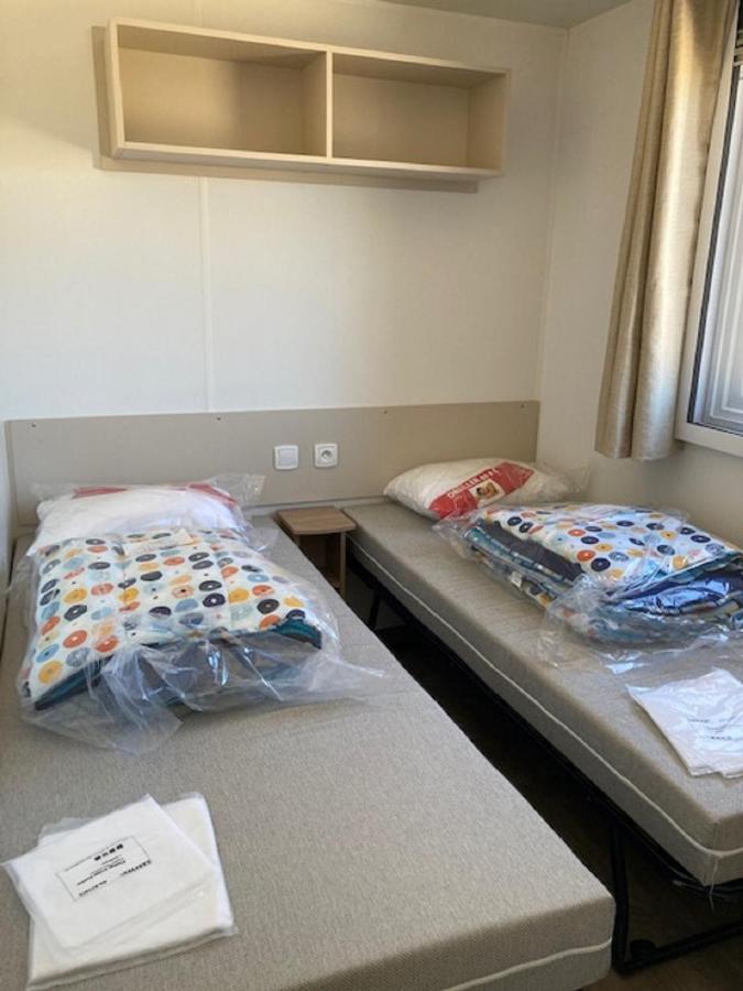 Mhvacances Louent Plusieurs Mobilhomes Dans Camping 4 Etoiles A 200M De La Plage Et Cure Thermale Canet-en-Roussillon Ngoại thất bức ảnh