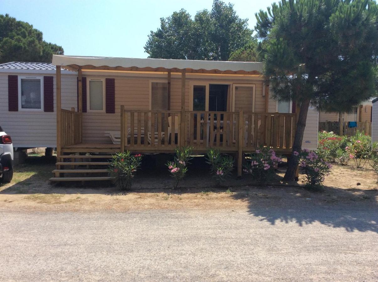 Mhvacances Louent Plusieurs Mobilhomes Dans Camping 4 Etoiles A 200M De La Plage Et Cure Thermale Canet-en-Roussillon Ngoại thất bức ảnh