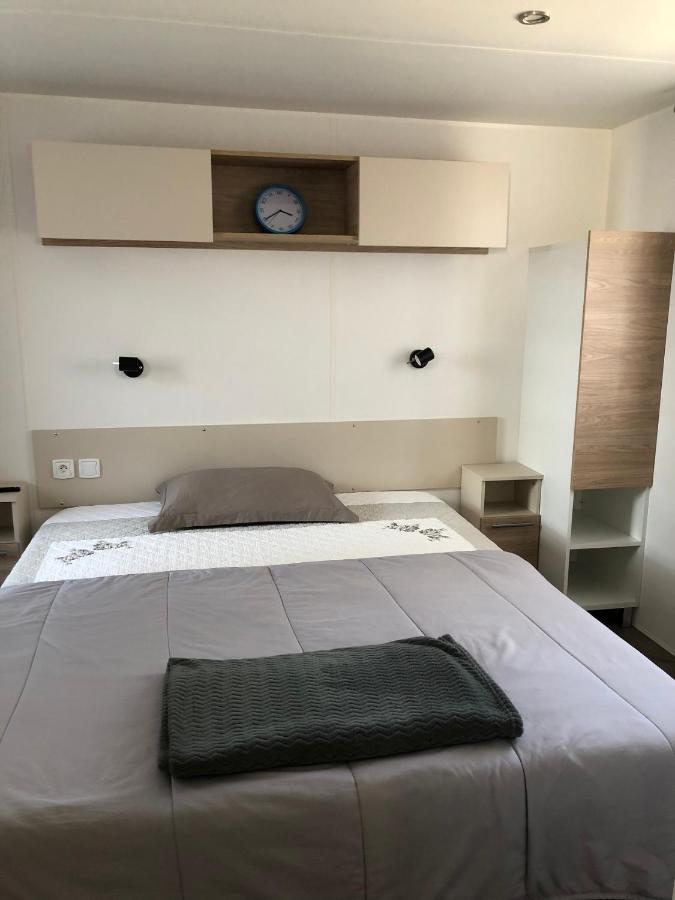 Mhvacances Louent Plusieurs Mobilhomes Dans Camping 4 Etoiles A 200M De La Plage Et Cure Thermale Canet-en-Roussillon Ngoại thất bức ảnh